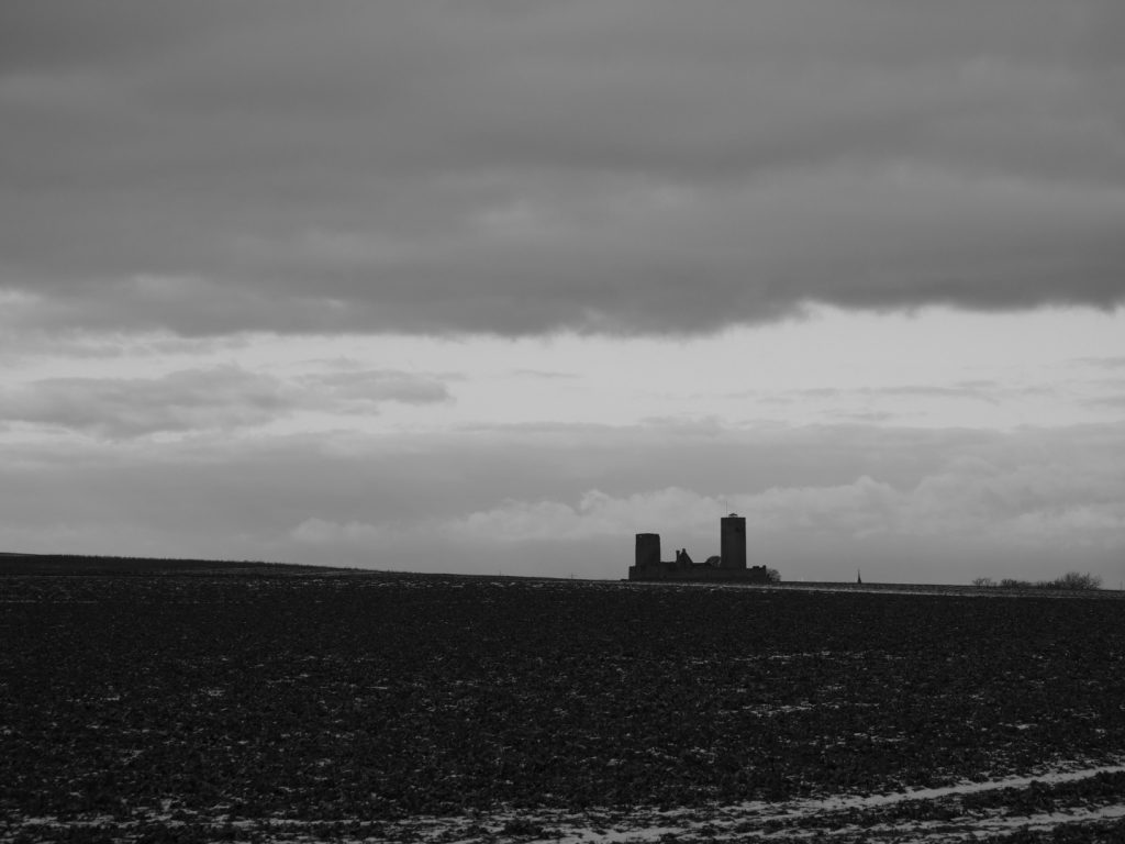 Münzenburg aus der Ferne. 