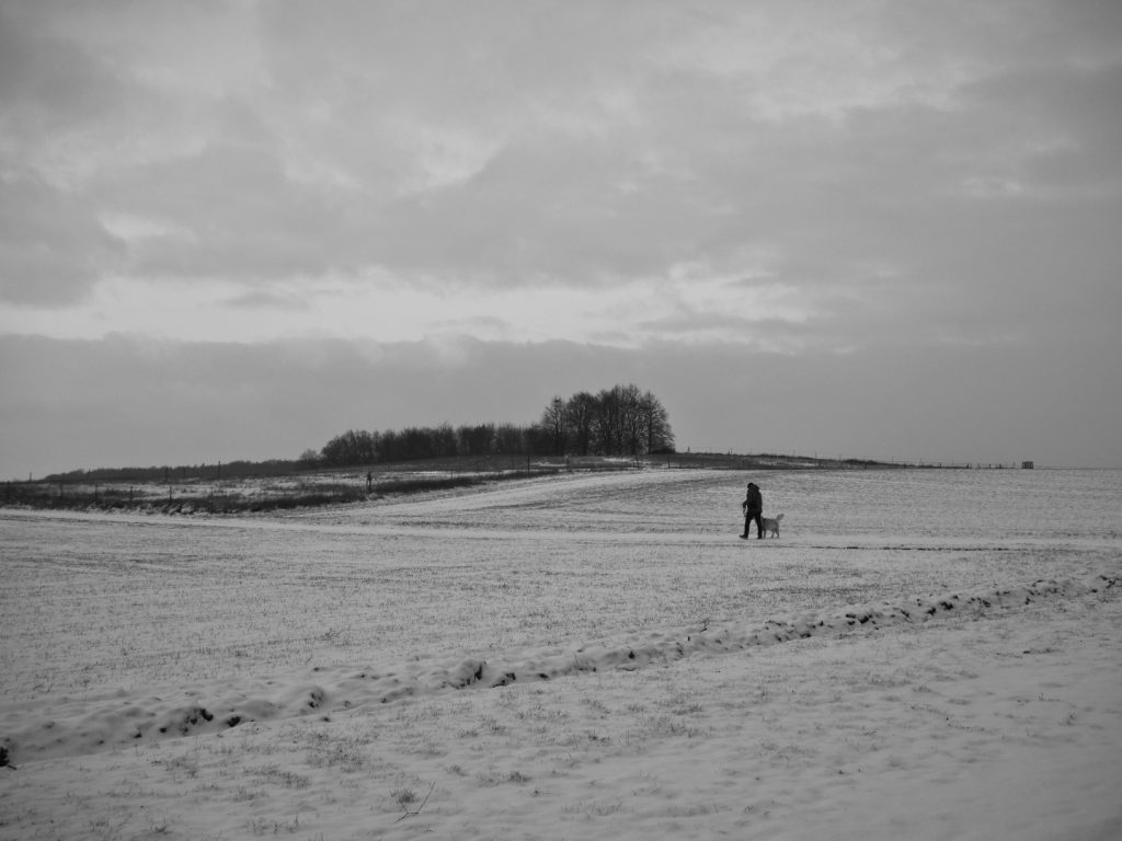 Winterlandschaft hinter dem Sportheim Obbornhofen