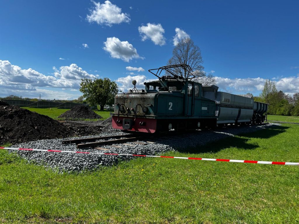 Wölfersheim. Neuer Standort für eine historische Bergbaulok.