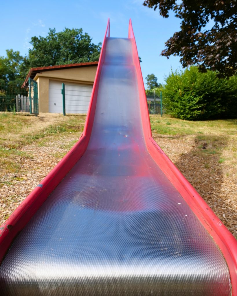 Spielplatz in Obbornhofen mit besonderer Perspektive