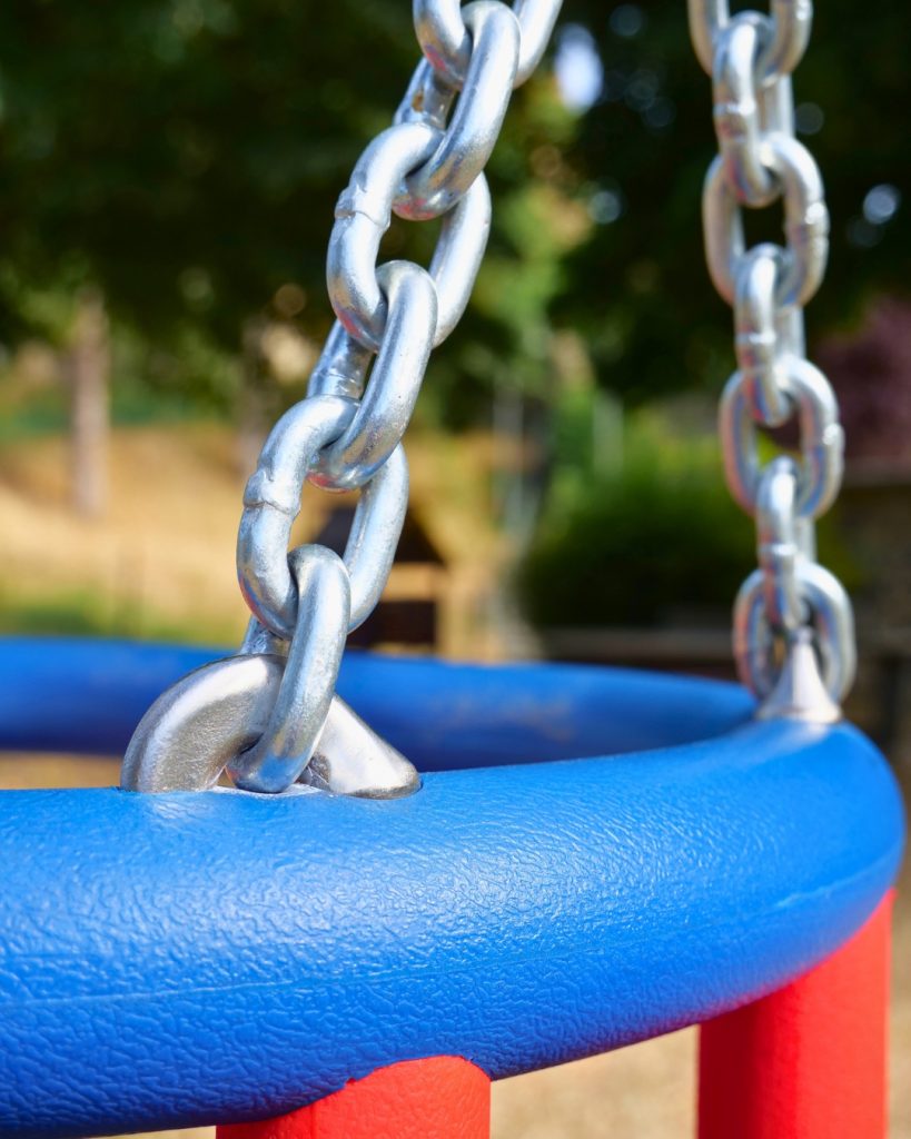 Spielplatz in Obbornhofen mit besonderer Perspektive